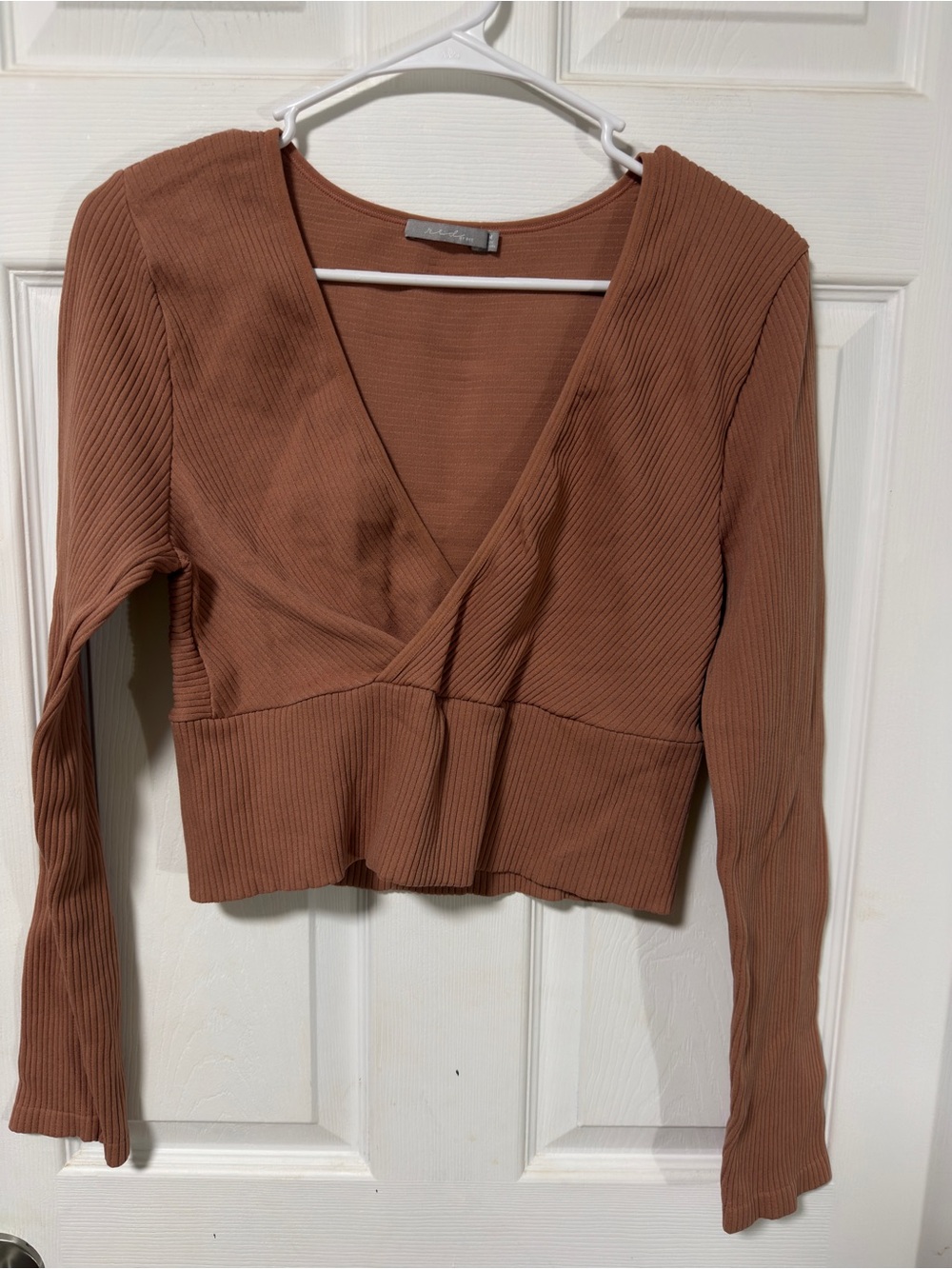 Cropped Long Sleeve Ribbed Top - Rust Brown